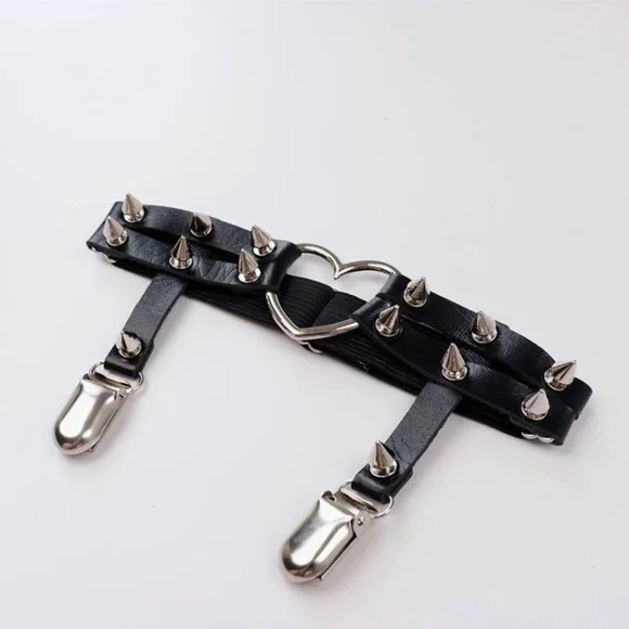 1 pc adjustable sexy PU Leather Rivets Heart Garters Strap 1974 - Picture 1 of 2